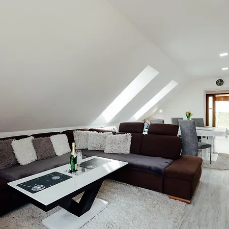 Apartmán Bikers House Stiavnicke Bane